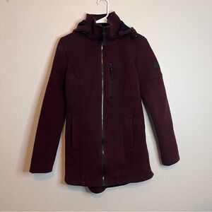 Andrew Marc Soft Shell Jacket Size XS Full Zip Removable Hood Wine Red Stretch